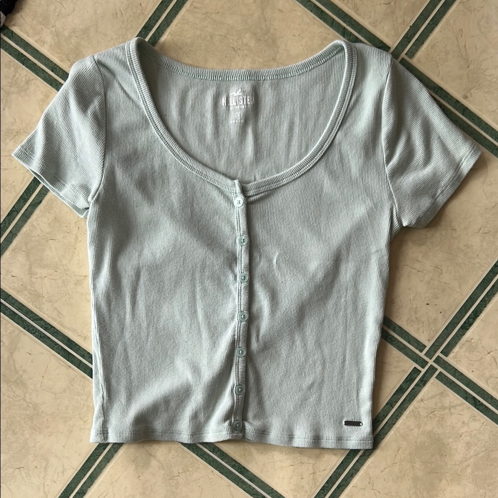 Hollister Minty Green Short Sleeve Button Down Crop Top